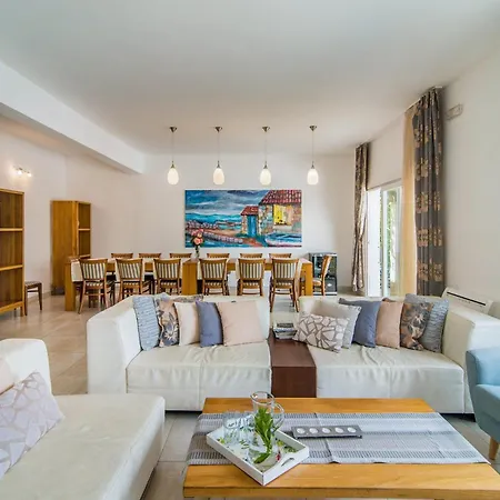 Mirca * 수페타르